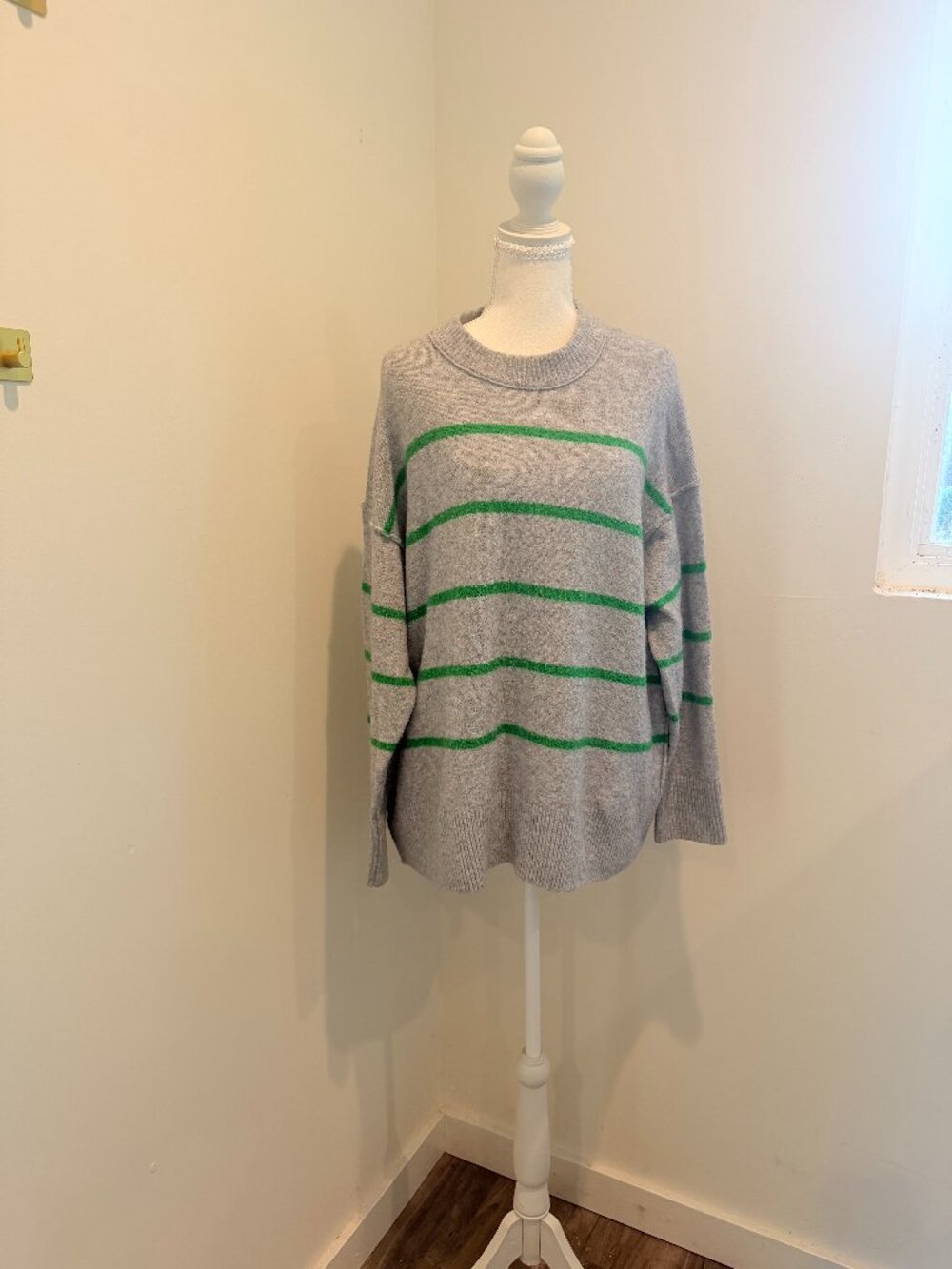 Aerie unREAL Crewneck Oversized Striped Sweater - Gray & Green M
